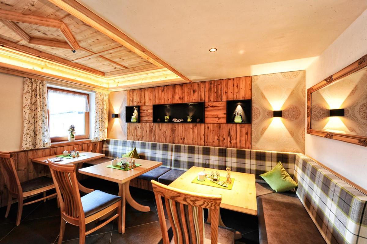 Hotel Garni Stefanie Ischgl Extérieur photo