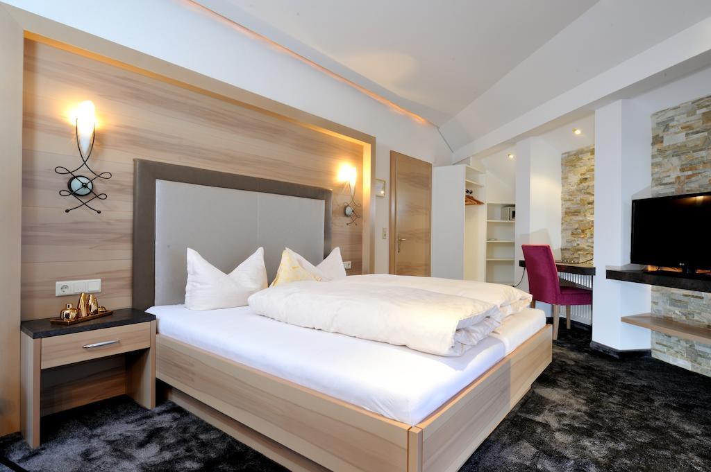 Hotel Garni Stefanie Ischgl Chambre photo